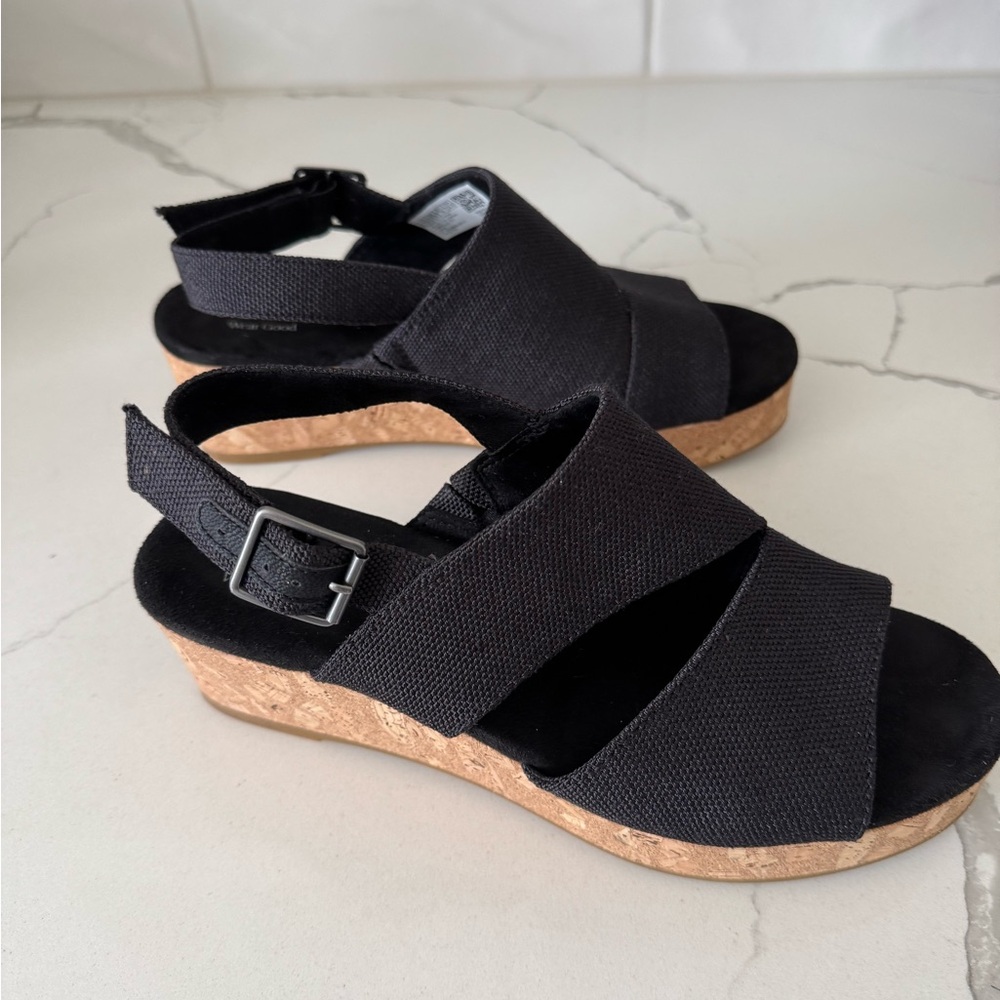 Toms Black Wedge Sandals with Tan Sole. 7.5 size.